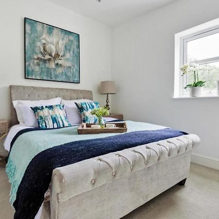 Amazing 3 Bed Interior Designed House With Garden - 114 The Hervey London Exterior photo