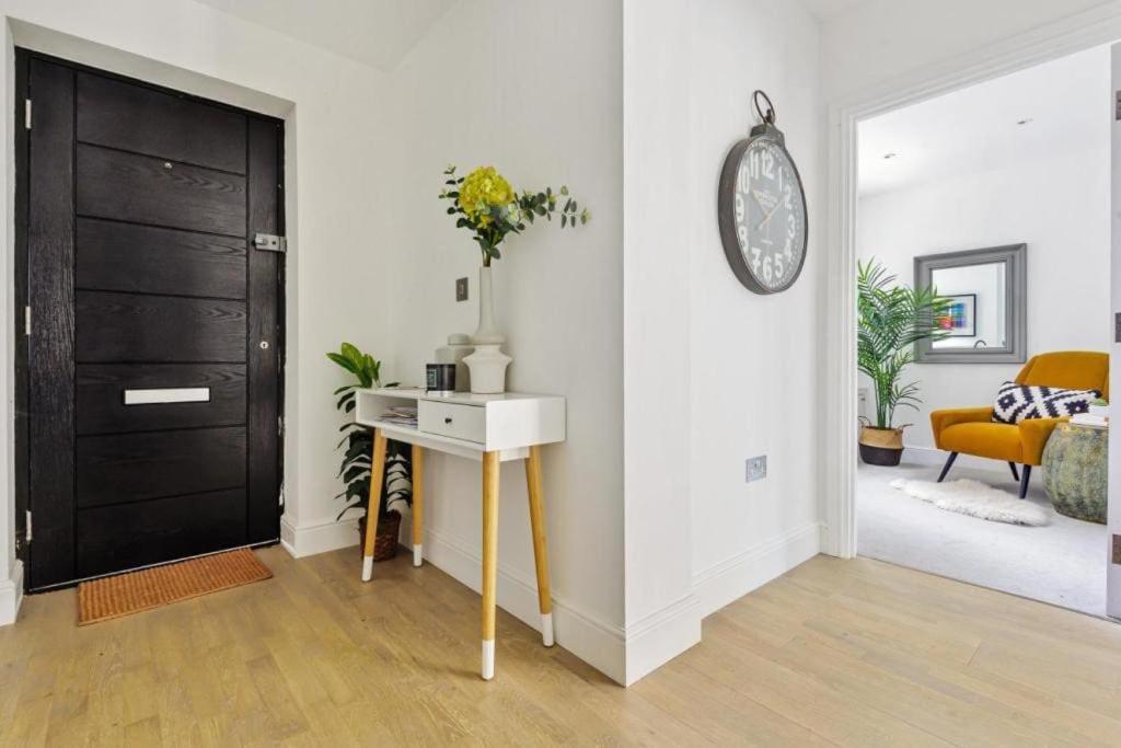 Amazing 3 Bed Interior Designed House With Garden - 114 The Hervey London Exterior photo